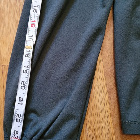 Torrid Active Army Green Cinched Waist Zip Up Hoodie Size 3 - Picture 11 of 12